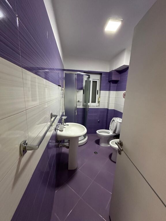 🏢In the Myslym Shyri area, a business space is for rent, empty. 700 Euro