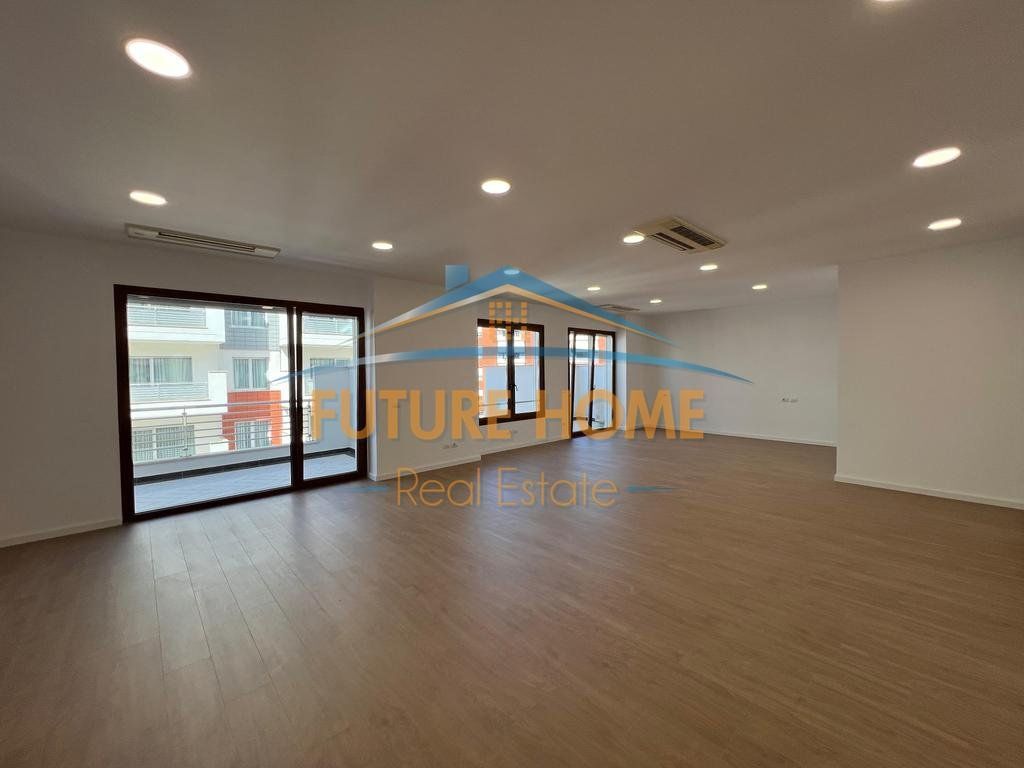 Affitto, Spazio per ufficio, Hilton Garden Inn Tirana