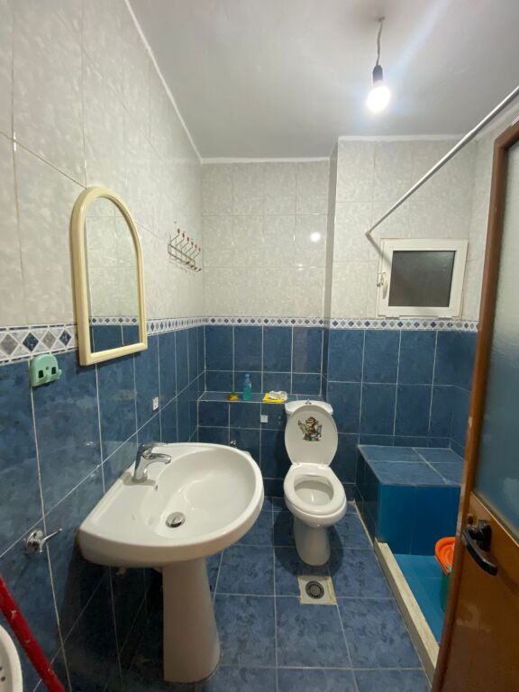 🏢 Ambjent Biznesi / Zyrë / Komuna Parisit