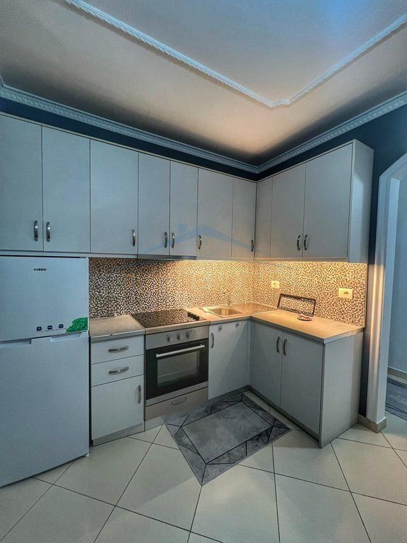 Qera, Apartament 2+1+2, Selitë