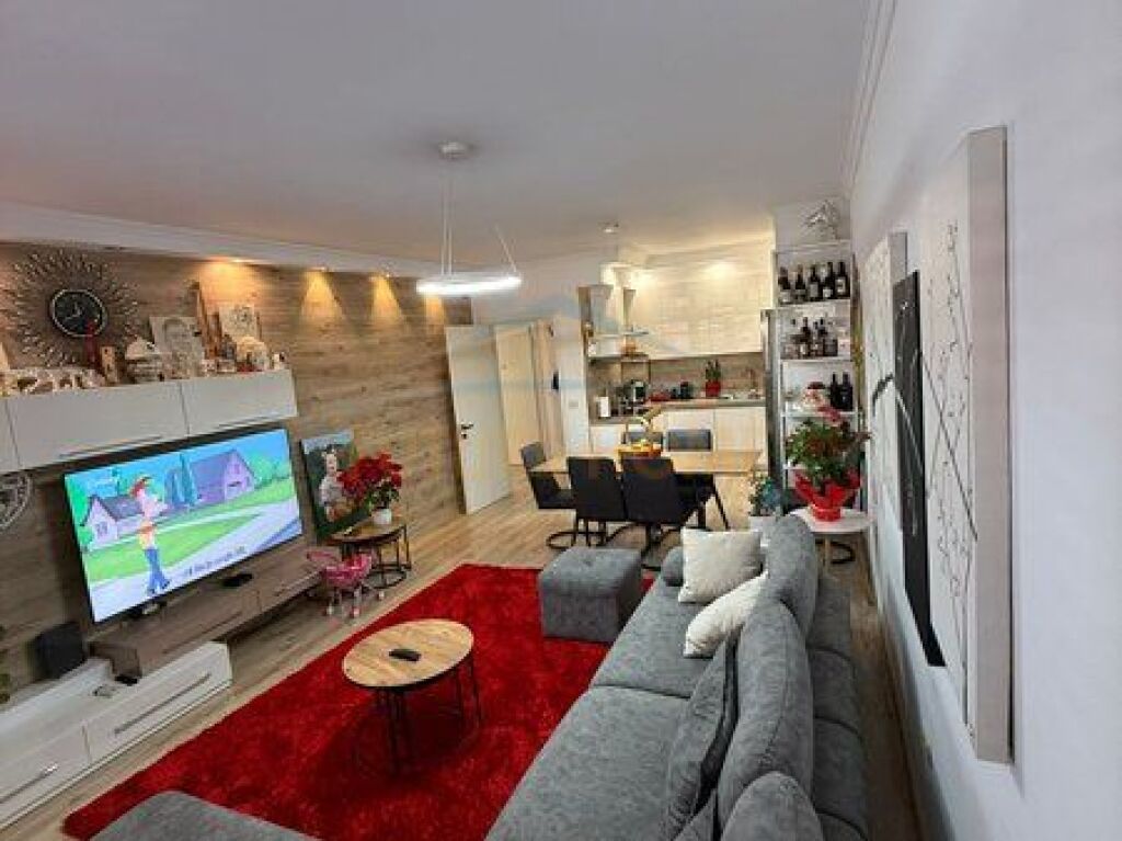 Shitet, Apartament 2+1,Unaza e re, Tiran