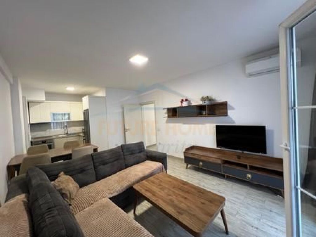 Rent, Apartment 1+1, 5 Maji Street, Tirana.