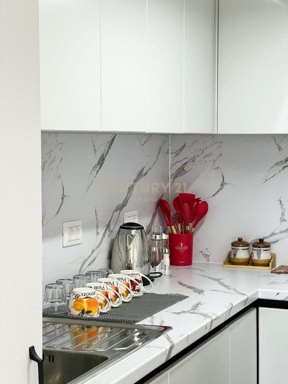 JEPET ME QIRA APARTAMENT 2+1 TE STADIUMI DINAMO