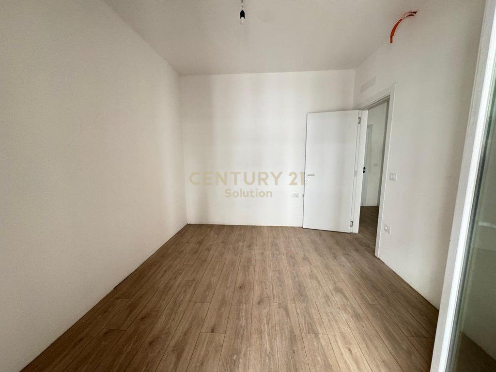 APARTMENT 1+1 TIRANA ENTRY 2 - A PARKING SPACE INCLUDED IN THE PRICE !!!!!