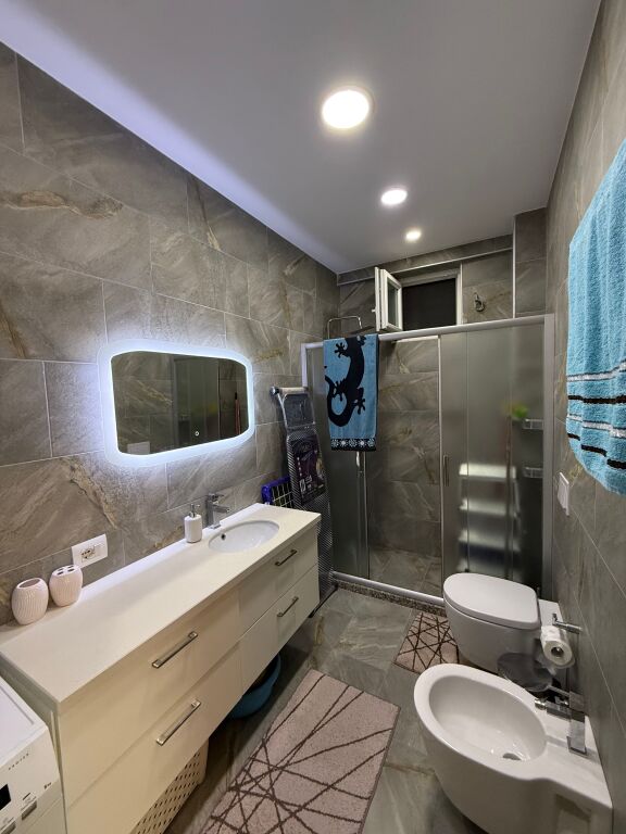 At the Botanical Garden, a 2+1+2 Apartment with Modern Furnishing and Parking Space for Rent!