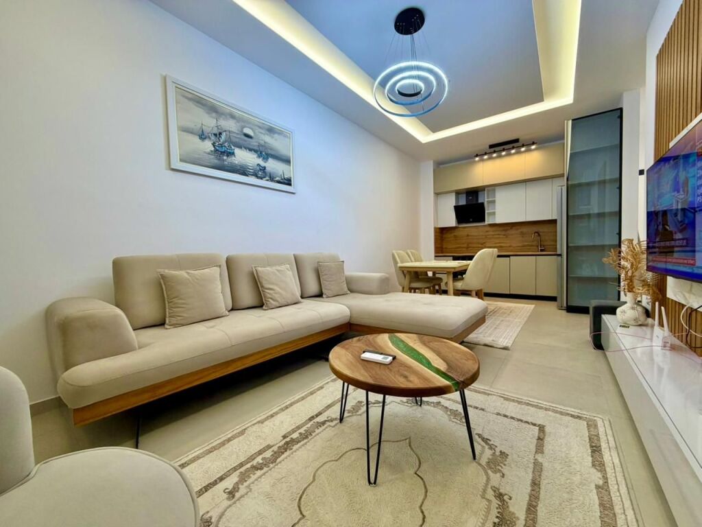 🏡 Appartamento 1+1 in Affitto – Via Bedri Karapici