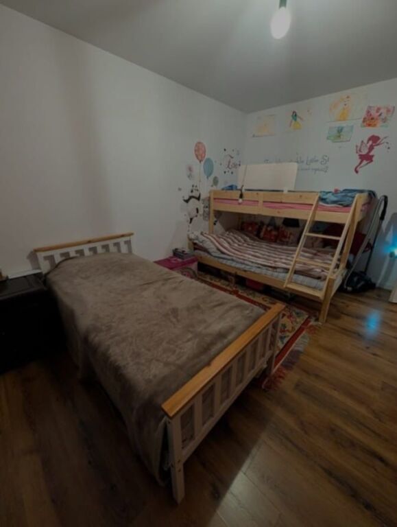 Apartment 2+1, Congress of Lushnja!