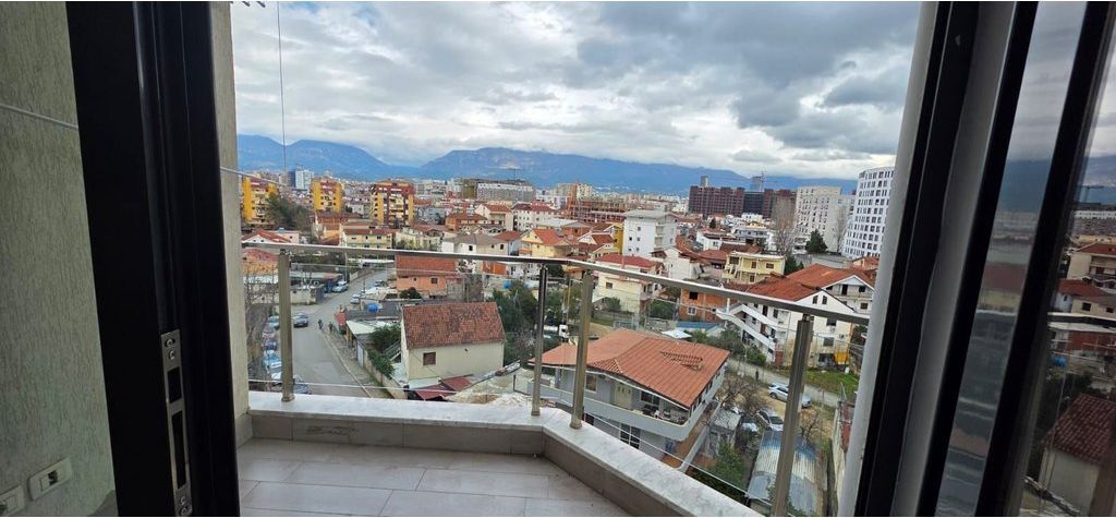 21 December, Former Park! We offer for rent Apartment 2+1+2 at "Rezidenca Alba"!