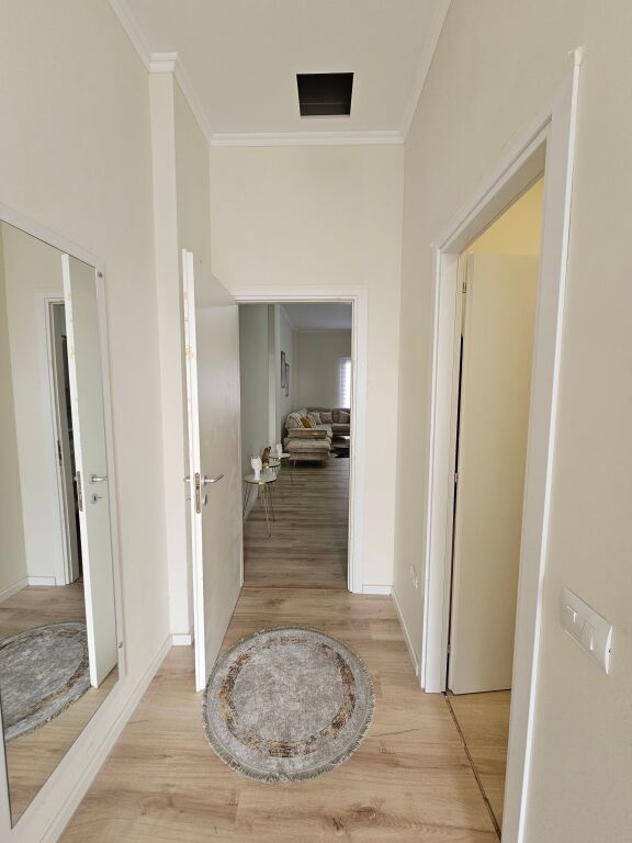 Shitet Apartament 2+2 në Rrugën e Freskut, Tiranë | 110 m² | I Mobiluar