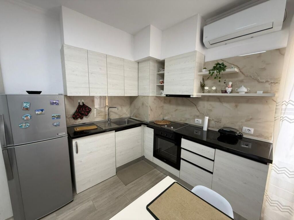 STUDIO FOR RENT 📍Near the CENTER  🛣️ "Bogdaneve" Street ✨   🏢 New Building  🪜 5th Floor (With Elevator)  🛋️ Furnished with Modern Conditions   ❌ Not Airbnb  💶 Price 500 Euro