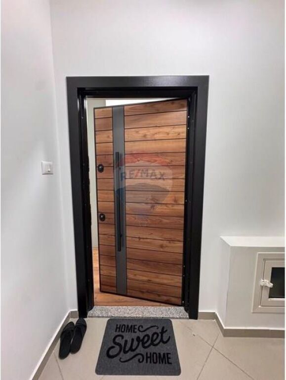 Apartament 1+1 për shitje pranë Kopshtit Botanik