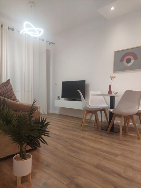 Appartamento 1+1 in affitto - Myslym Shyr