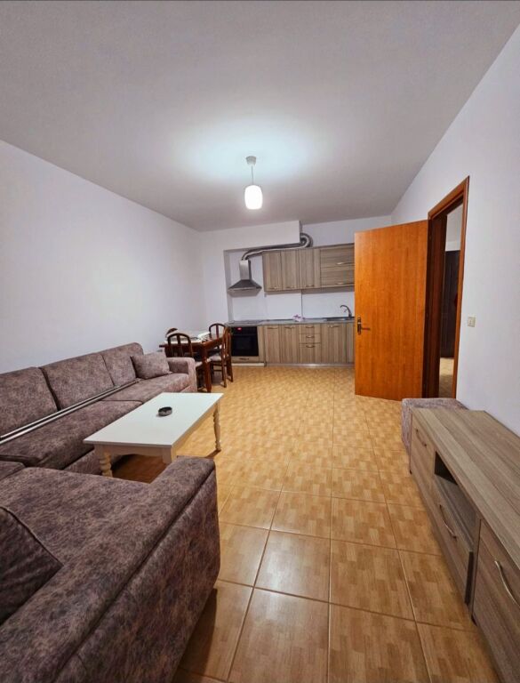 Okazion, Shitet apartament 2+1 ne fresk