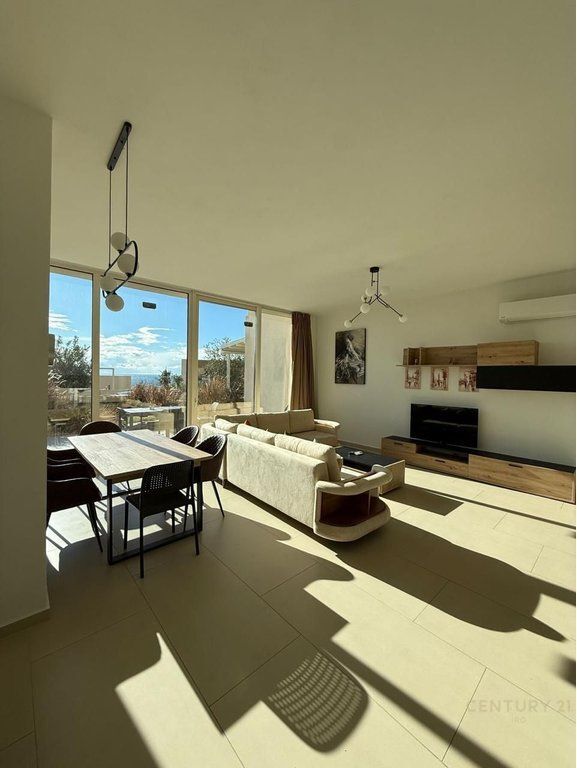 VILLA IN VENDITA A GREEN COAST, VILLAGE, PALASE