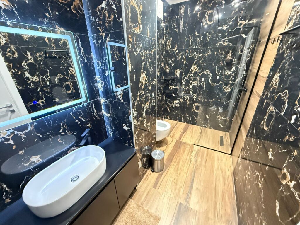 Apartament me qera 2+1 tek Riza Cerova
