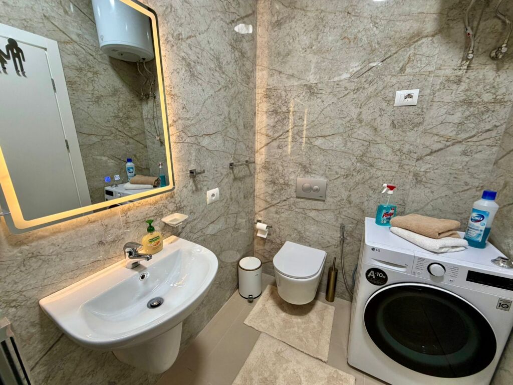 🏡 Appartamento 2+1 + Parcheggio – Via Bedri Karapici