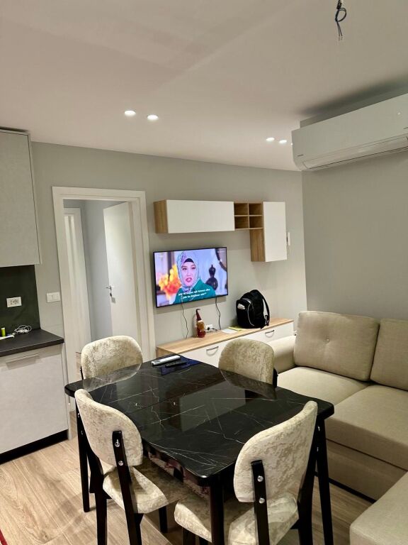 📣Qera apartament 2+1 me Parking 📍Shkolla e "Kuqe" 🛣️ Rruga "Qemal Stafa" ✨