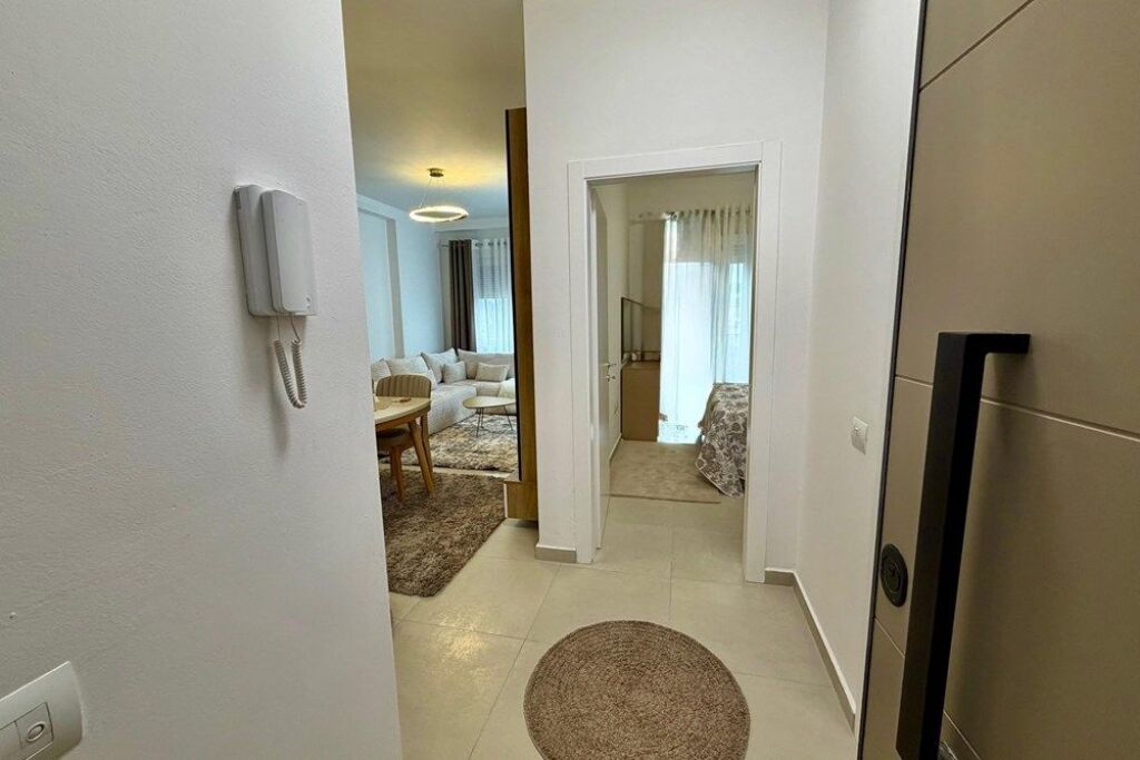 APARTAMENT 1+1 PER QIRA
