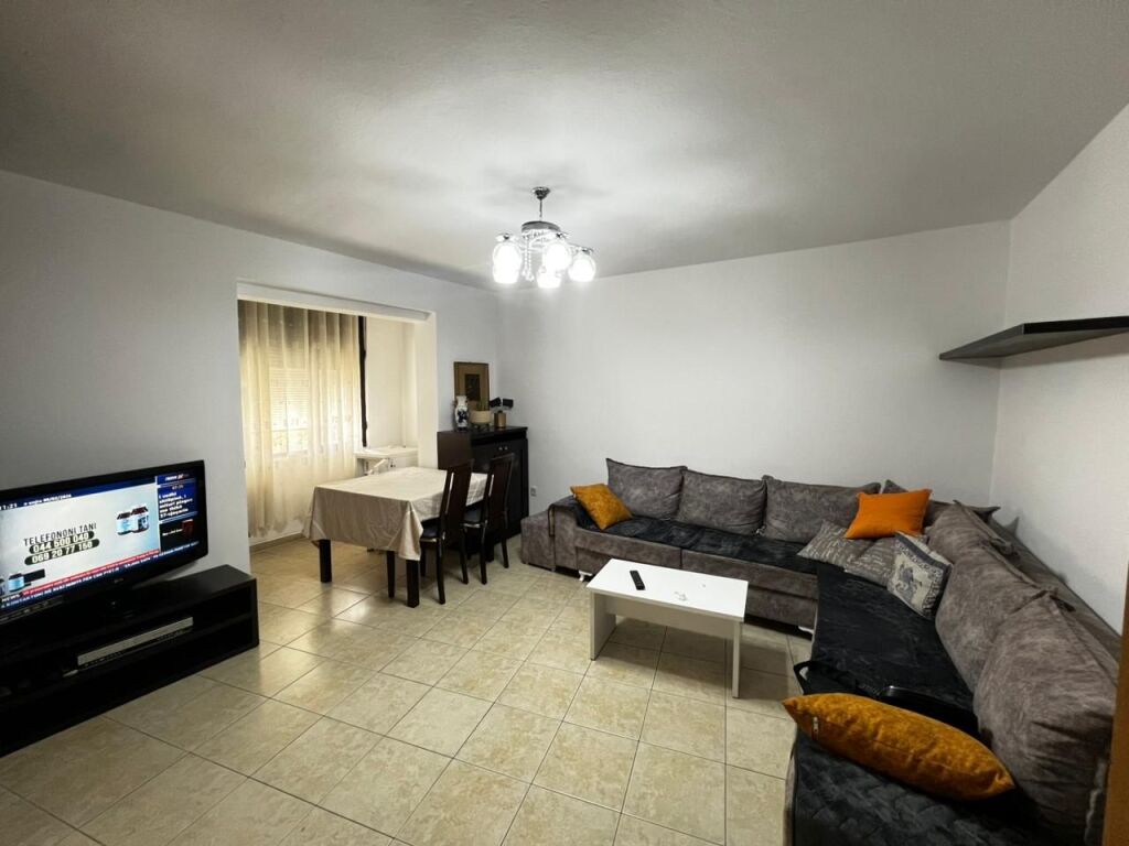 Qera,Apartament 2+1,Laprak ., Albania