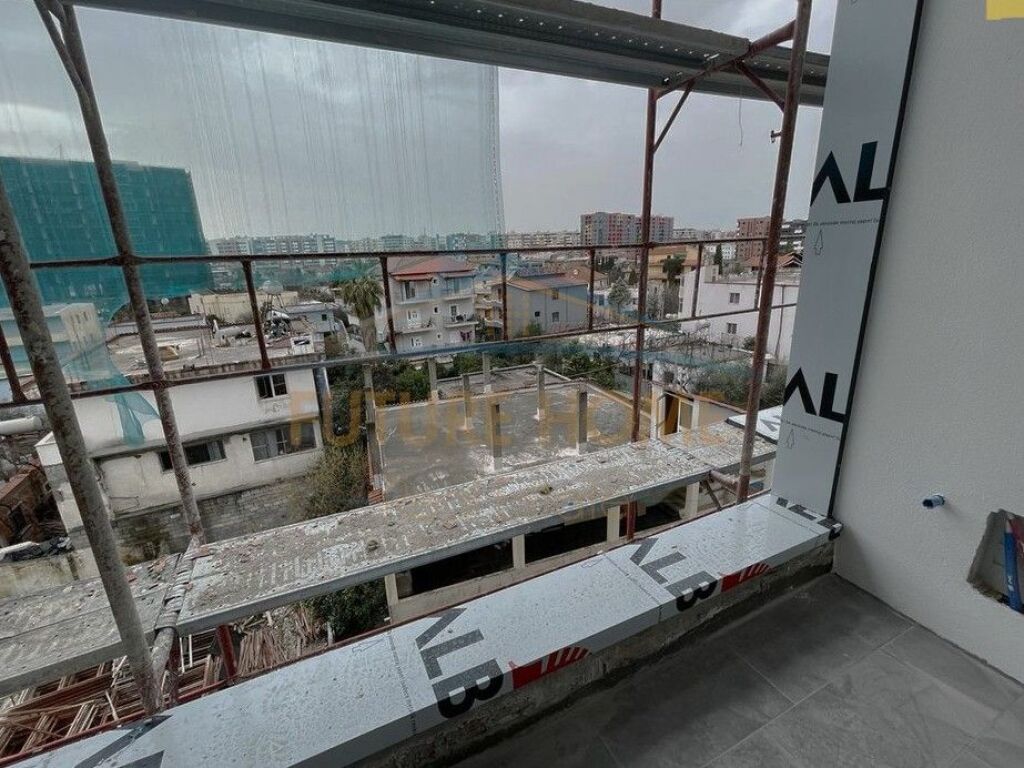 In vendita, Appartamento 1+1, Via Babë Rexha, Tirana.