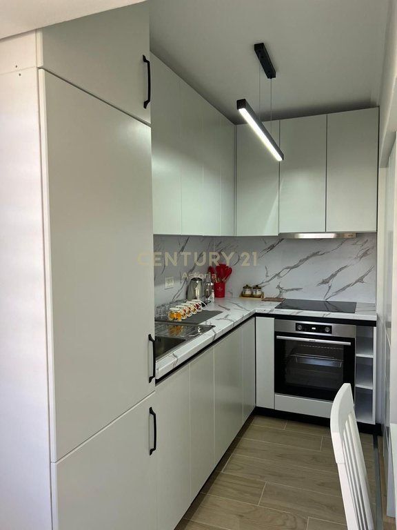JEPET ME QIRA APARTAMENT 2+1 TE STADIUMI DINAMO