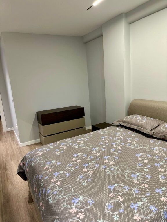 📣Qera apartament 2+1 me Parking 📍Shkolla e "Kuqe" 🛣️ Rruga "Qemal Stafa" ✨