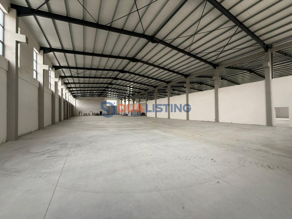 MAGAZZINO ELITARIO IN AFFITTO – ALTO STANDARD DI COSTRUZIONE 💎 📍 Manëz – Baia di Lalëz