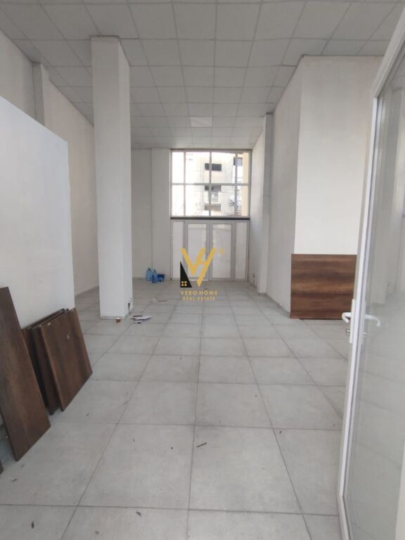 SI AFFITTA AMBIENTE 75 M2 PRESSO OXHAKU 1.500 EURO