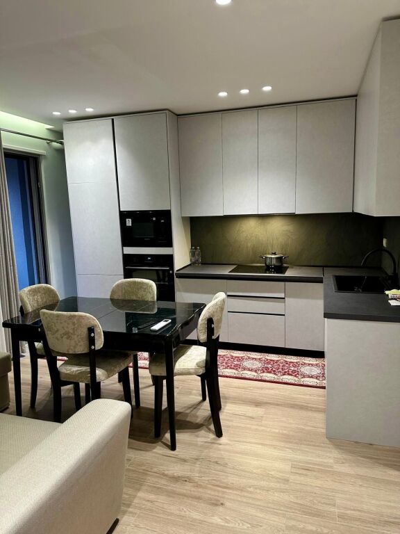 📣Qera apartament 2+1 me Parking 📍Shkolla e "Kuqe" 🛣️ Rruga "Qemal Stafa" ✨