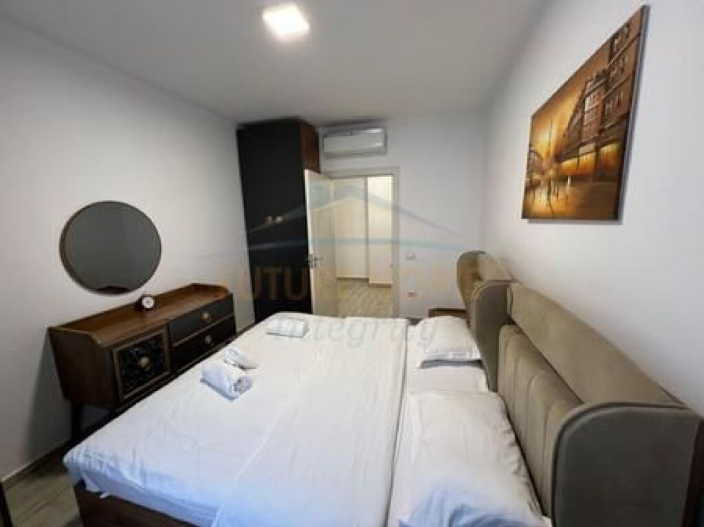 Rent, Apartment 1+1, 5 Maji Street, Tirana.