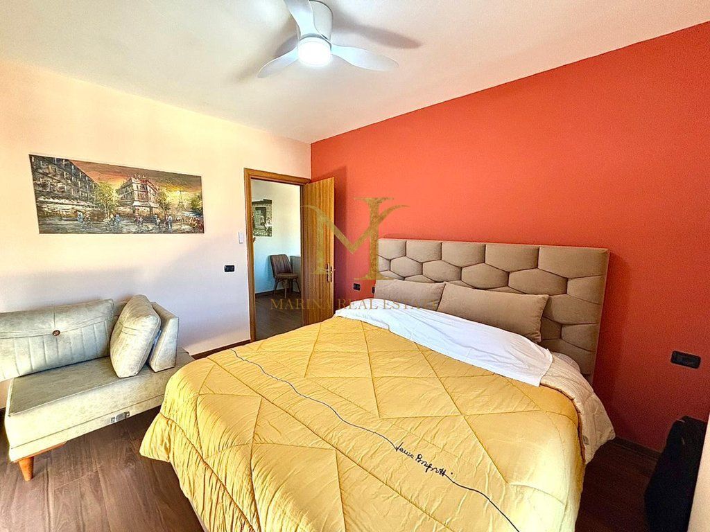 Appartamento 1+1 con 3 balconi in vendita a Golem, Durrës.