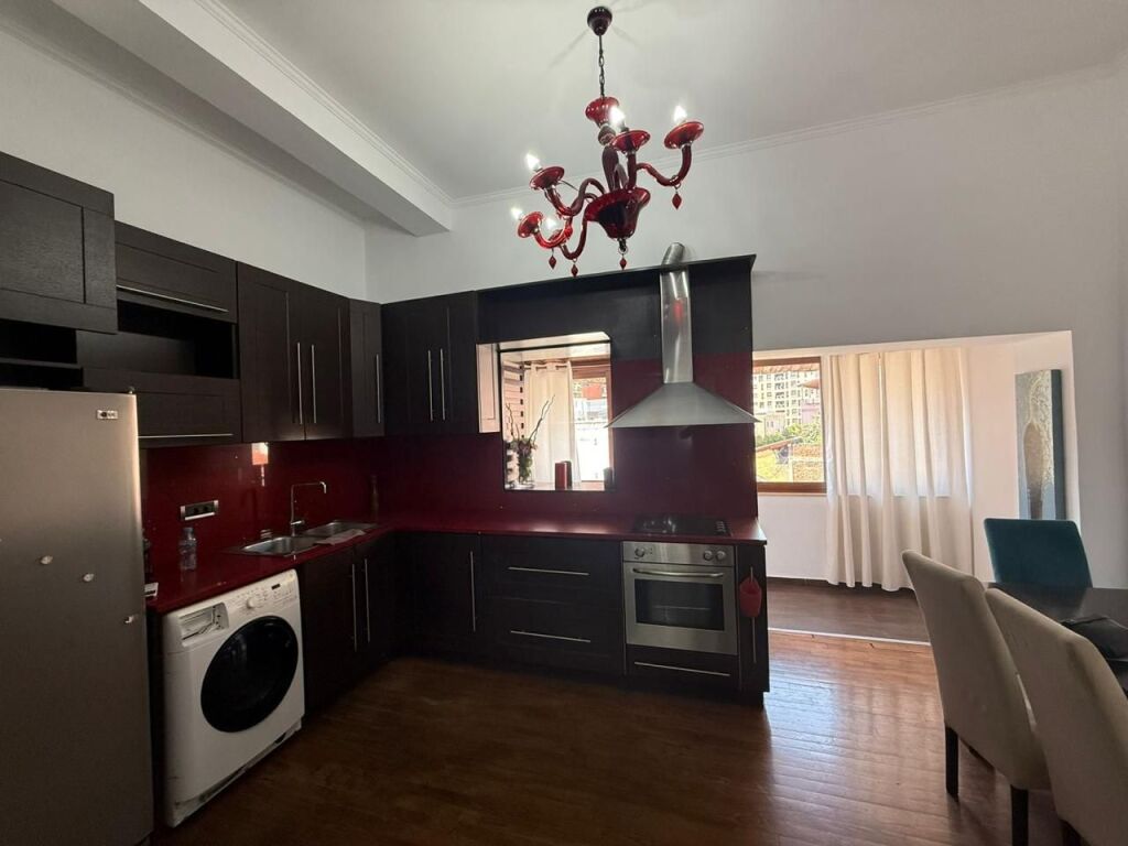🏢Rruga Barrikadave,jepet me qera apartament ,2+1+2,i mobiluar.1,200Euro - Widok 2