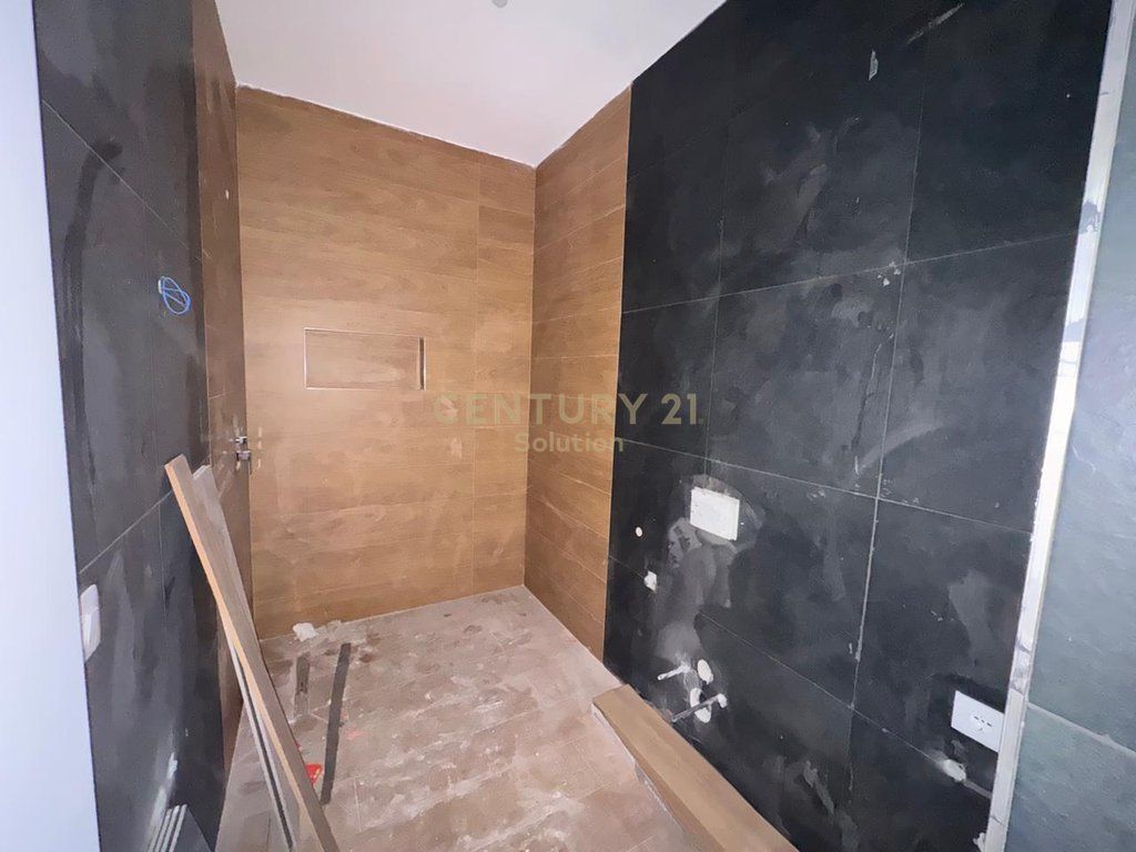 APARTMENT 1+1 TIRANA ENTRY 2 - A PARKING SPACE INCLUDED IN THE PRICE !!!!!
