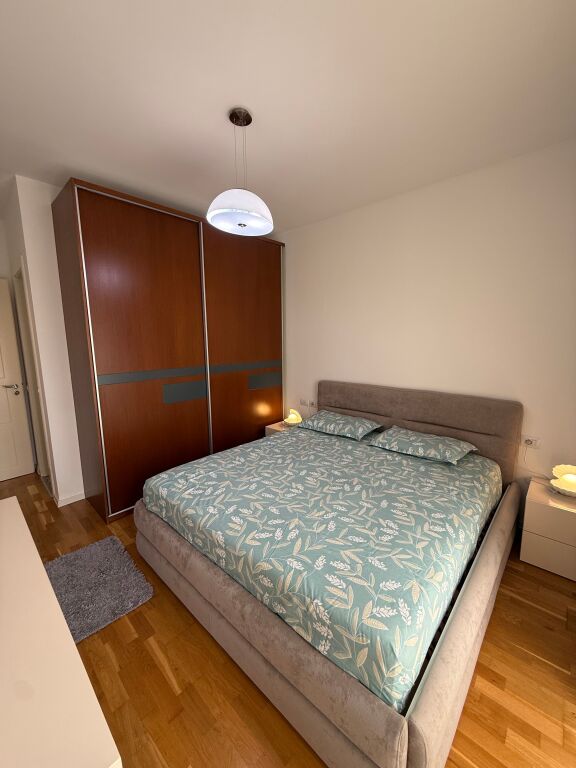 At the Botanical Garden, a 2+1+2 Apartment with Modern Furnishing and Parking Space for Rent!