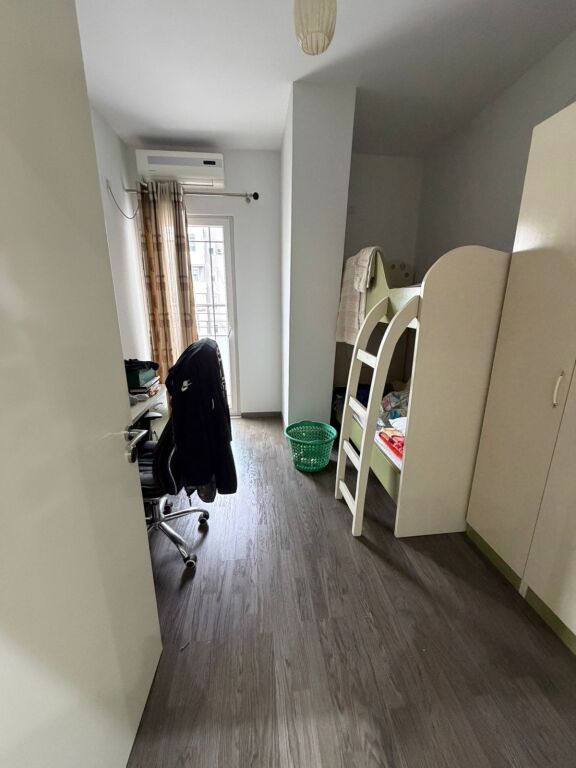 🏡 SHITET APARTAMENT 2+1+2 – MISTO MAME (CABEJ)