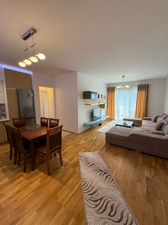 At the Botanical Garden, a 2+1+2 Apartment with Modern Furnishing and Parking Space for Rent!