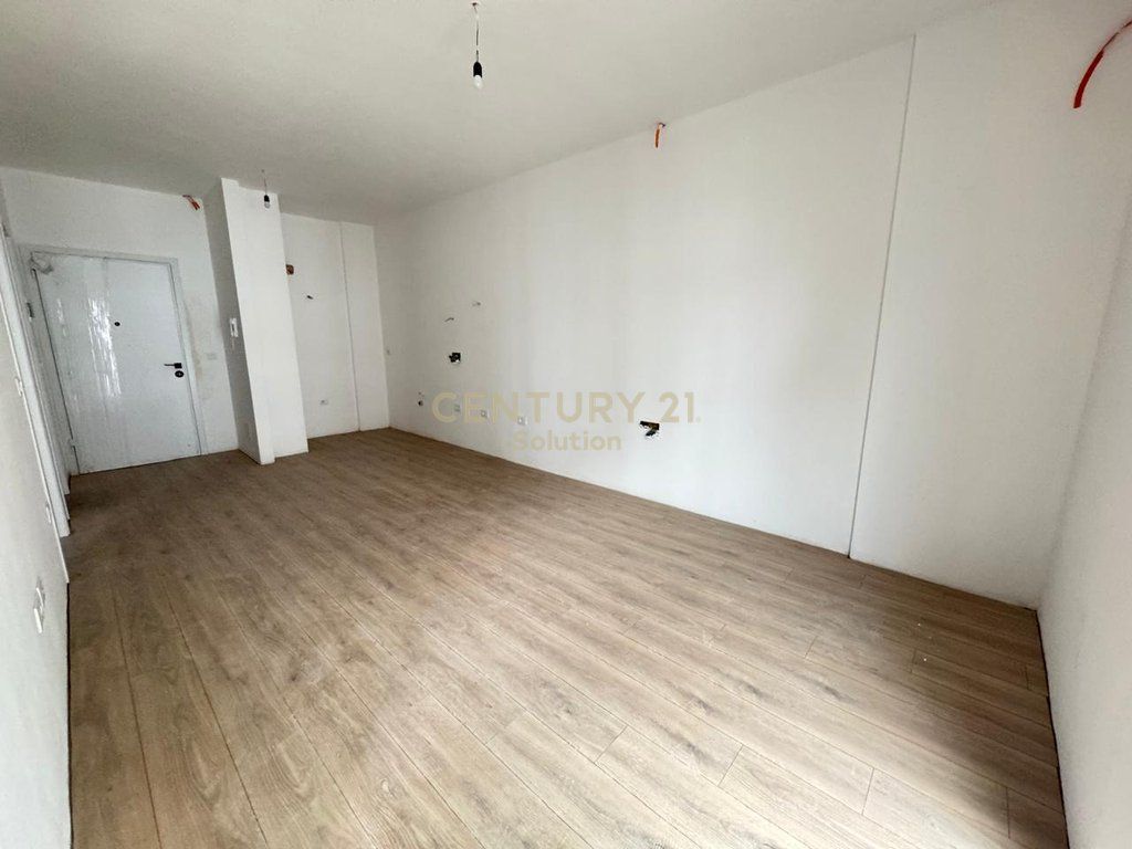 APARTMENT 1+1 TIRANA ENTRY 2 - A PARKING SPACE INCLUDED IN THE PRICE !!!!!