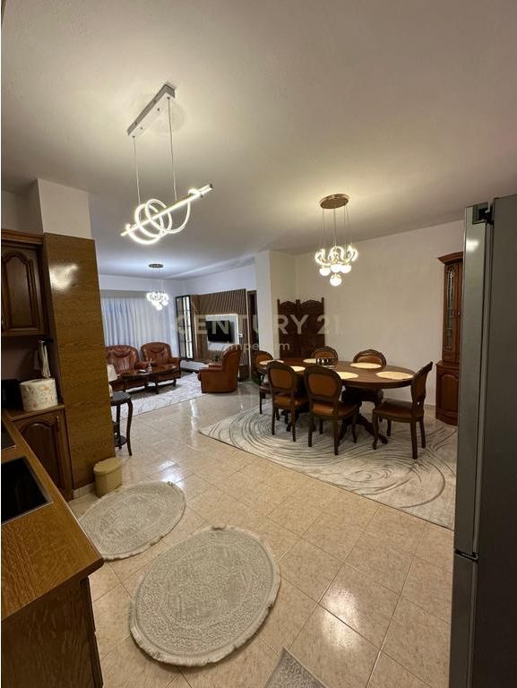Apartment 2+1 for rent in the Laprakë area