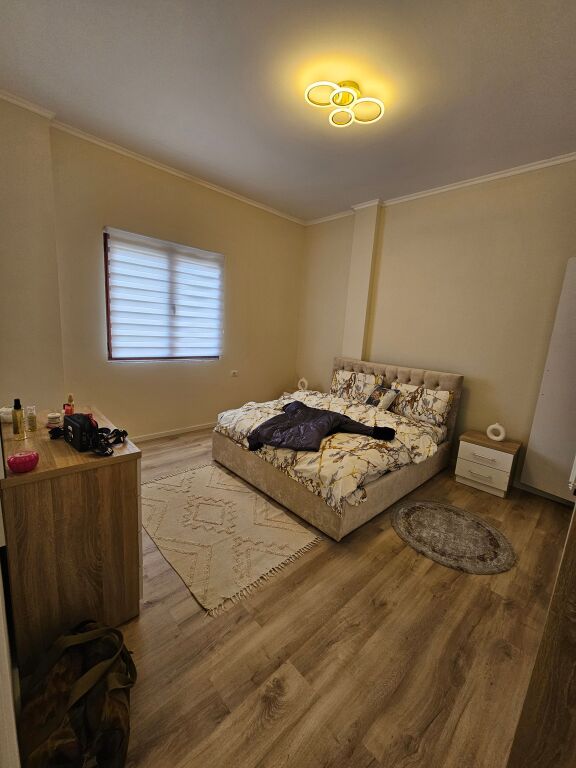 Shitet Apartament 2+2 në Rrugën e Freskut, Tiranë | 110 m² | I Mobiluar