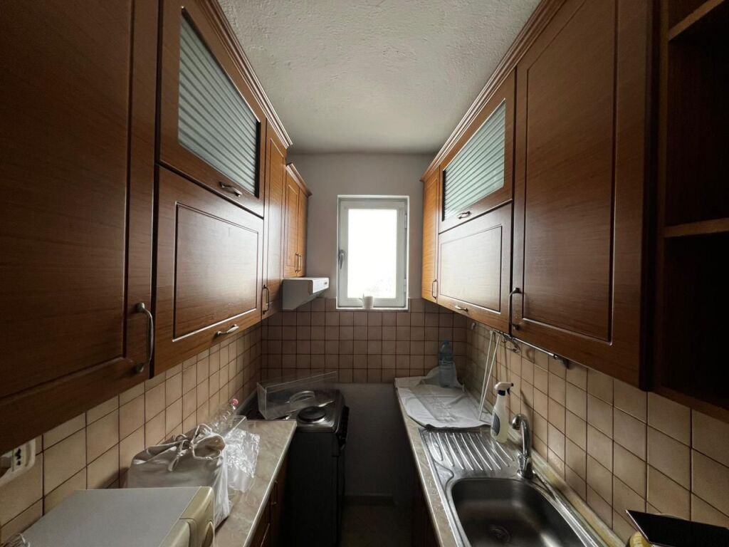 Affitto Occasione, Appartamento arredato 2+1 a Lapraka, Tirana