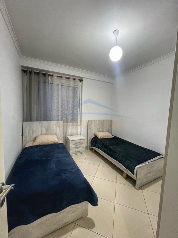 Qera, Apartament 2+1+2, Selitë