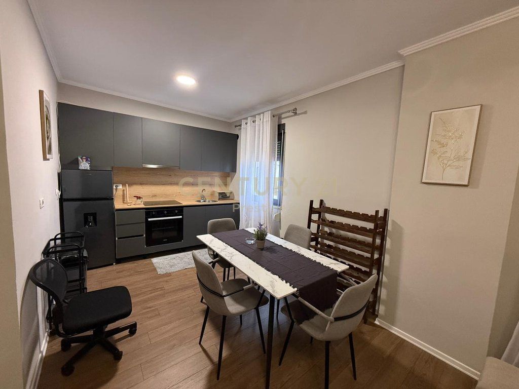 APARTMENT 1+1 FOR RENT IN THE CENTER, TIRANA!