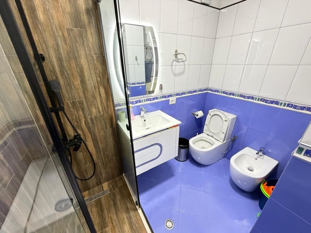 Apartament me qera 2+1 ne Bllok