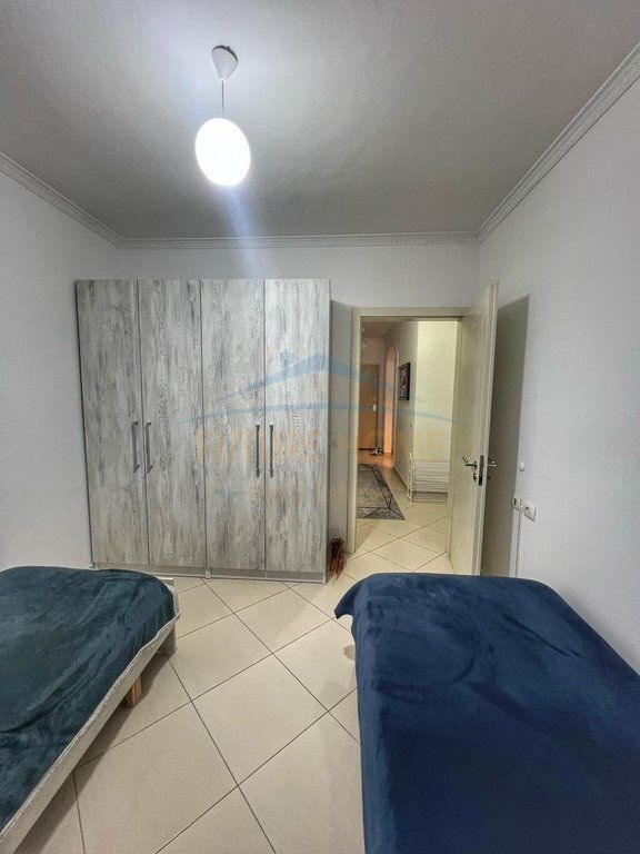 Qera, Apartament 2+1+2, Selitë
