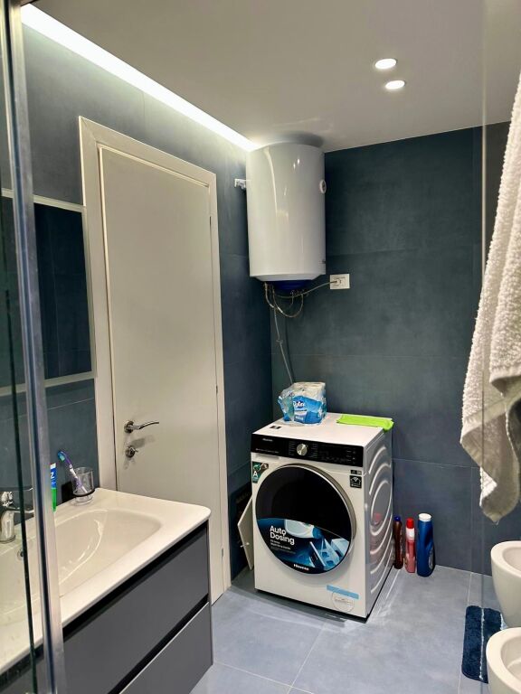 📣Qera apartament 2+1 me Parking 📍Shkolla e "Kuqe" 🛣️ Rruga "Qemal Stafa" ✨