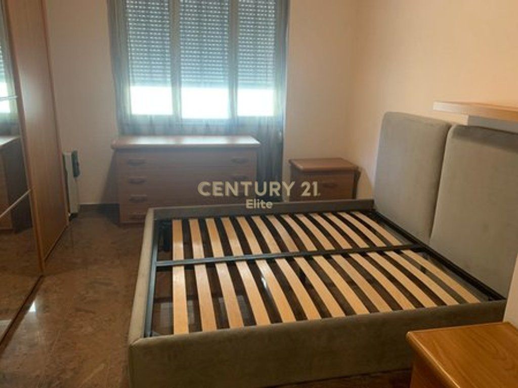 AFFITTASI 2+1 VICINO ALLA DIREZIONE DELLA POLIZIA