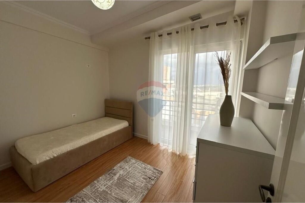 Shitet apartament 2+1+2 te Kompleksi FZ