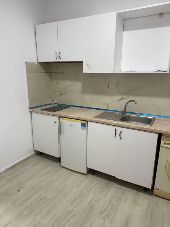 Studio apartment for rent Laprake near the football field 28,000 lek