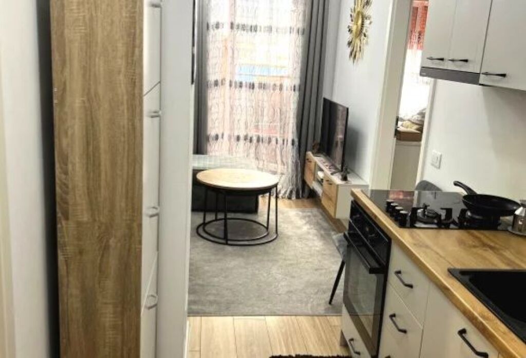 In Affitto: *1+1*📍*Ali Dem (Mangalem 21)* - 6° Piano - *38.000 Lek/Mese* || Sup. 60m