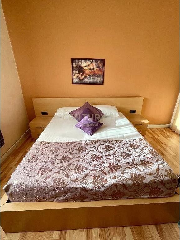 Hotel me 12 Dhoma dhe Ambient Bar-Restorant, në rrugen kryesore Laprake 2,150,000 €